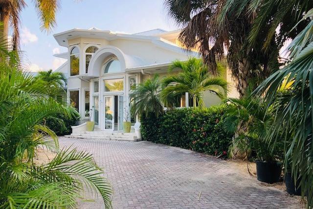 Cayman Rentals Properties For Rent Usd 8 500 Month Cayman Kai